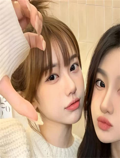 阅兵仪式2021直播视频-欧美人马狗八AB8